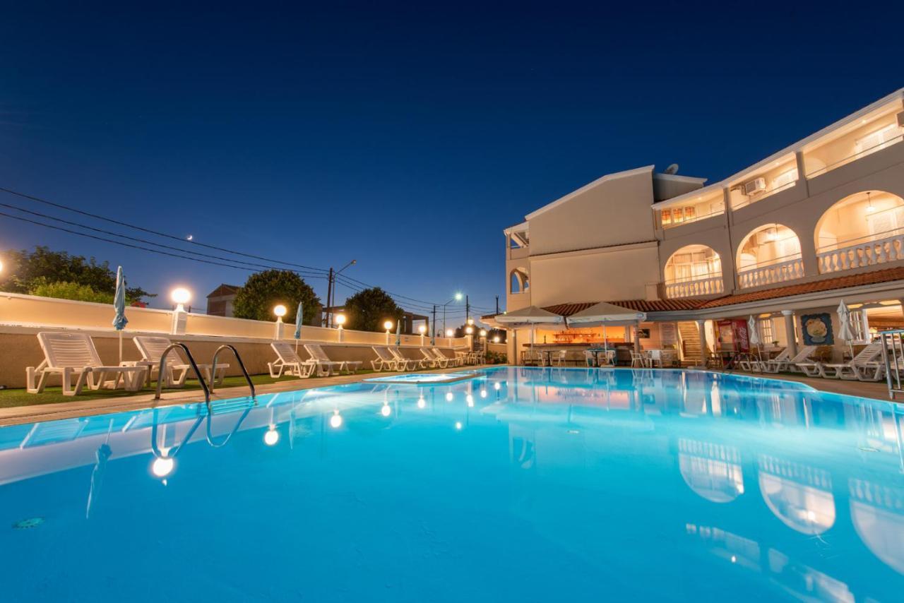Aphrodite Beachfront By Konnect, Hotel