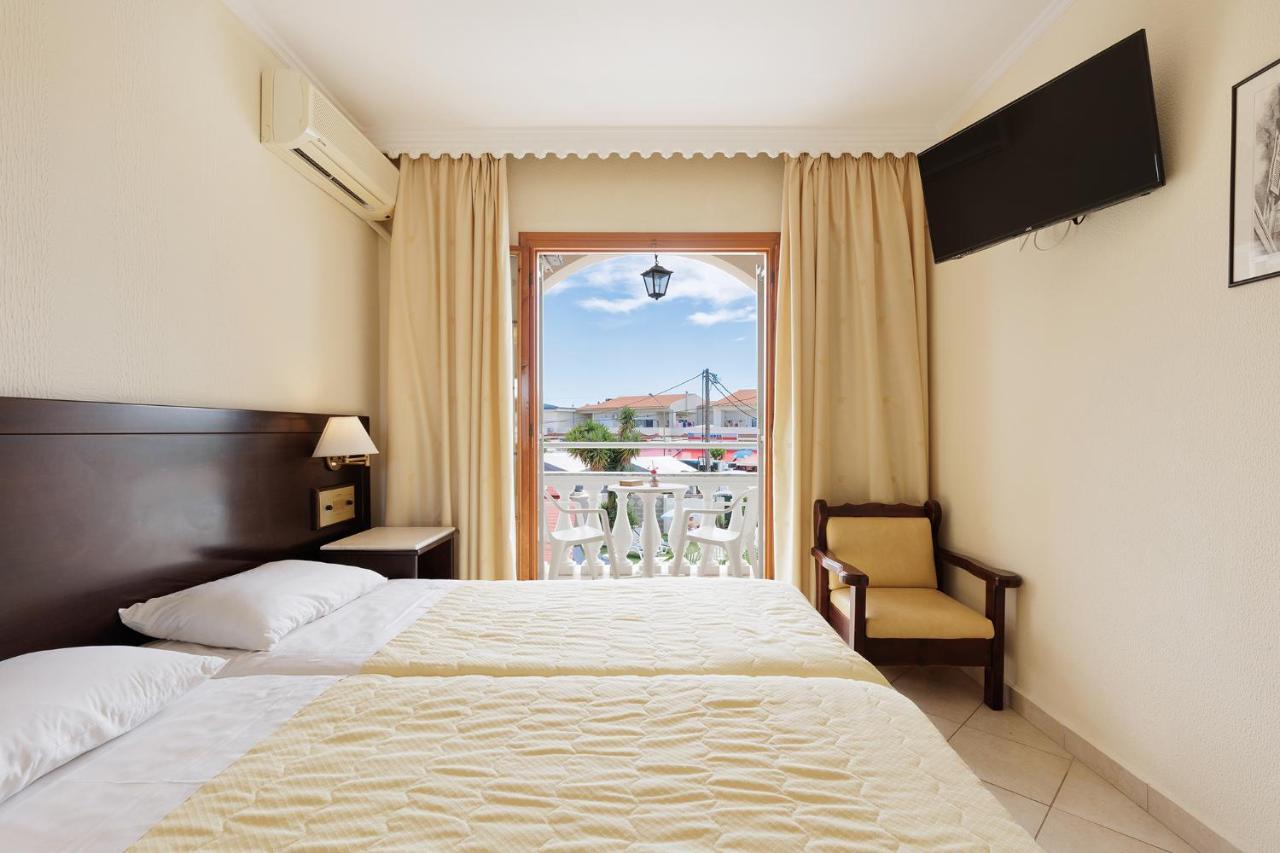 Aphrodite Beachfront By Konnect, 2* Roda (Corfu)