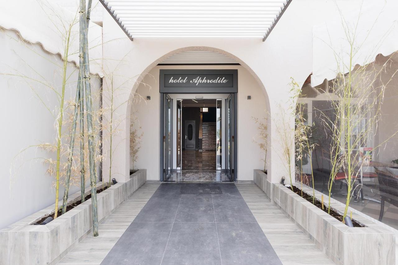 Hotel Aphrodite Beachfront By Konnect,